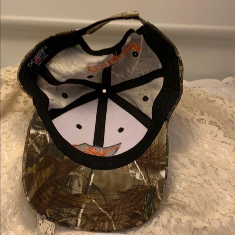 Cap Pre Owned - Picture 2 of 5